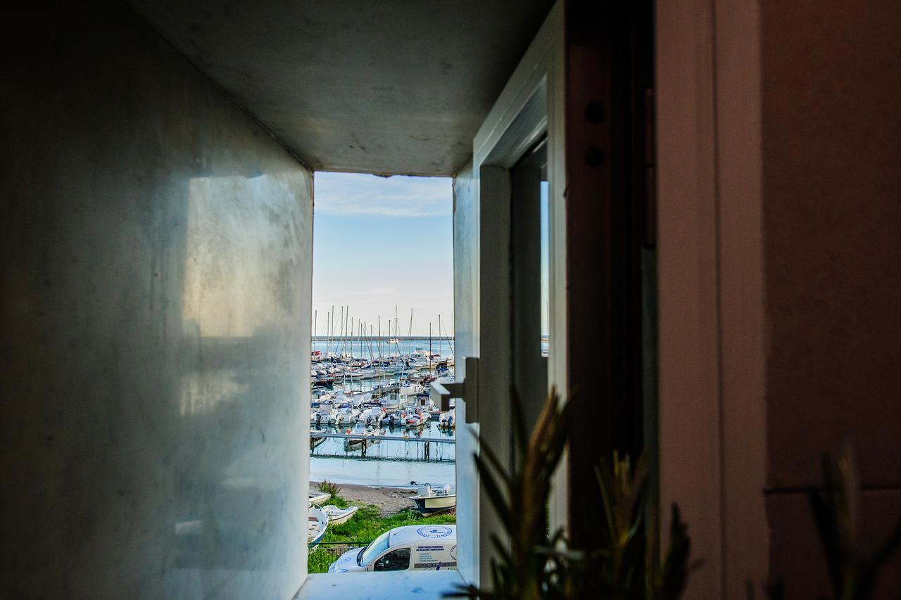 Margherita'S Apartment ซาแลร์โน ภายนอก รูปภาพ