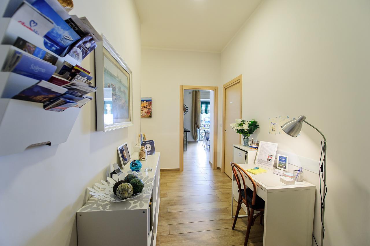 Margherita'S Apartment ซาแลร์โน ภายนอก รูปภาพ